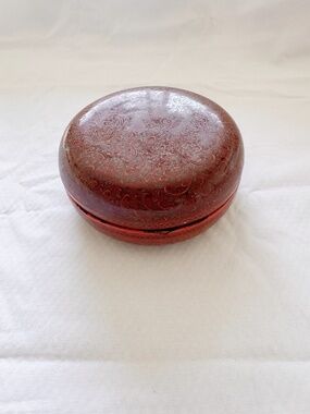 Vintage Burmese Red Lacquer Box Intricate Fine Etched Feathers Pattern 5.25"